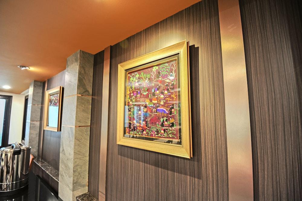 罗美纳大酒店 清邁 外观 照片