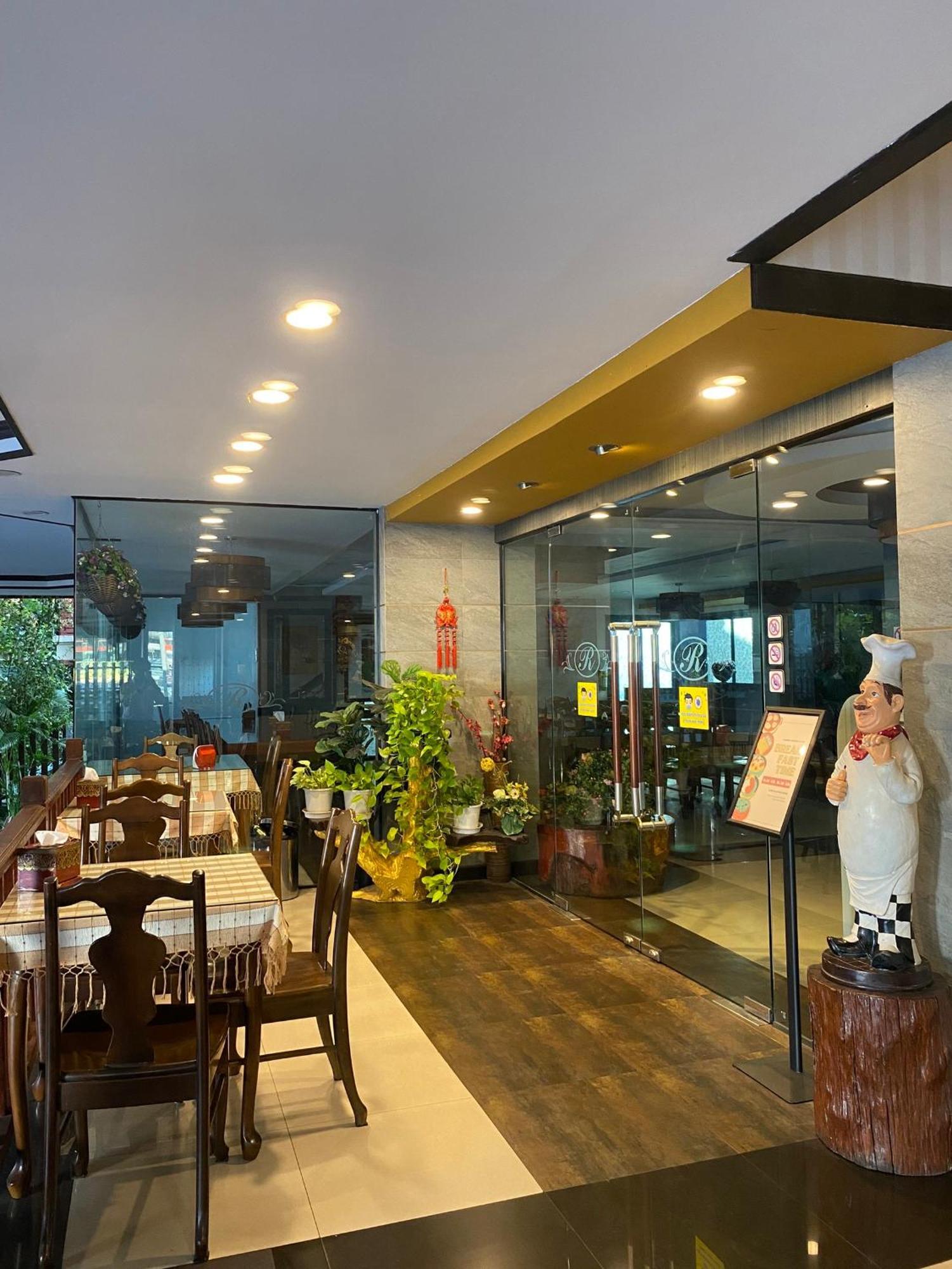 罗美纳大酒店 清邁 外观 照片